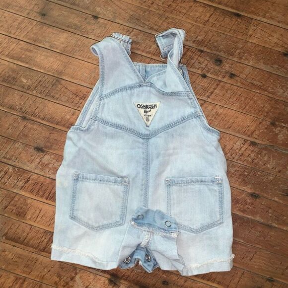 Oshkosh B’gosh light cherry embroidered 6-9 month overall shorts - Picture 2 of 3